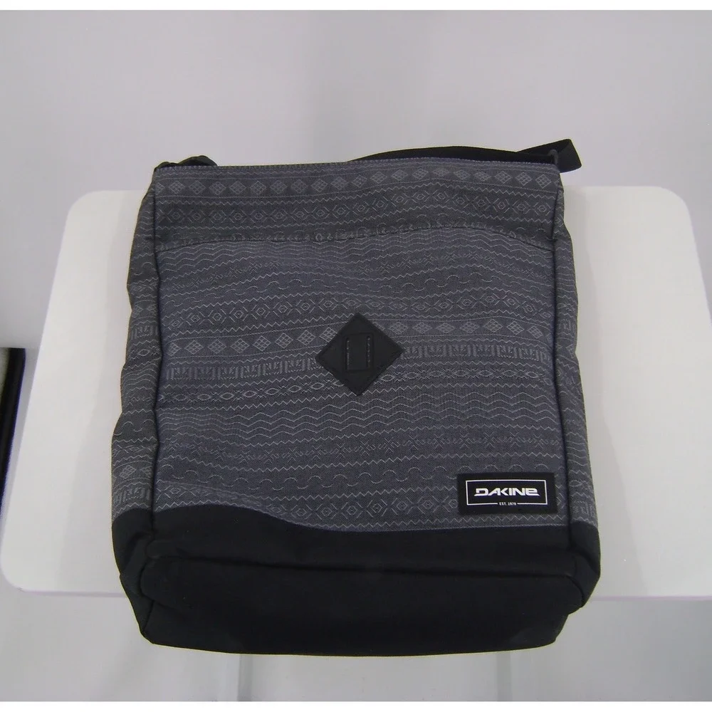 Dakine‎ Grey Geometric Tribal Convertible Crossbody Backpack Bag Messenger